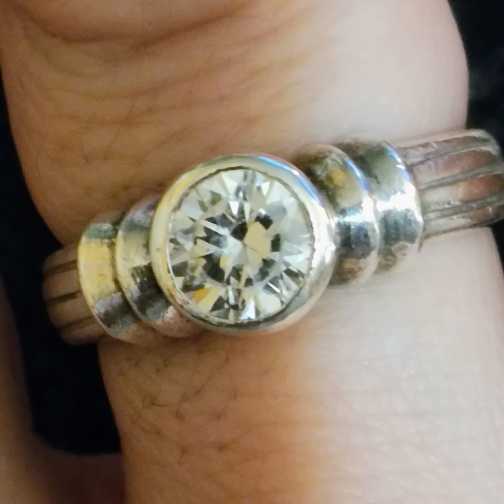 Silver Cubic Zirconia s7 Solitaire ring